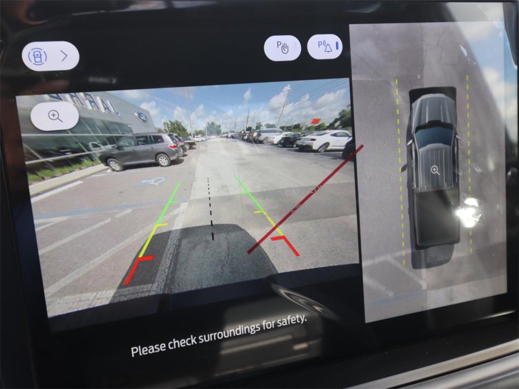 2025 Ford F-150 XLT photo 4