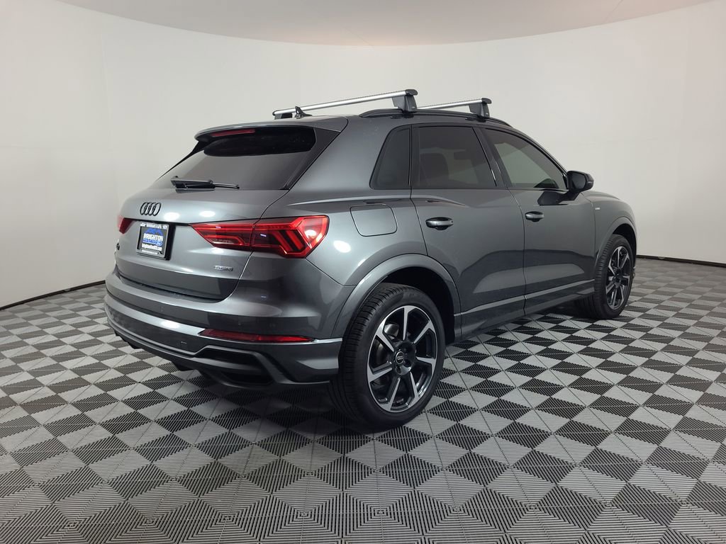 2025 Audi Q3 S line Premium Plus photo 3