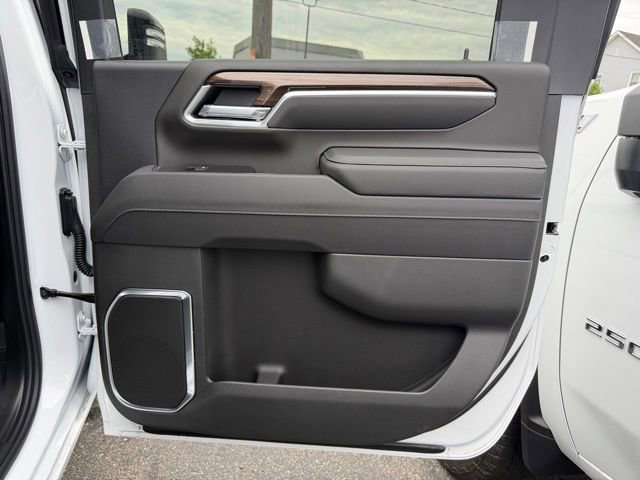 2026 Chevrolet Silverado 3500 HD LT - Photo 11