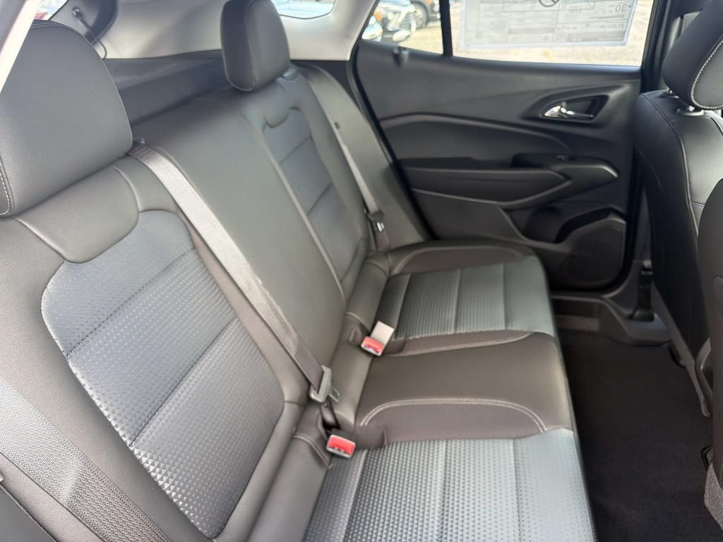 2026 Chevrolet Trax LT - Photo 10