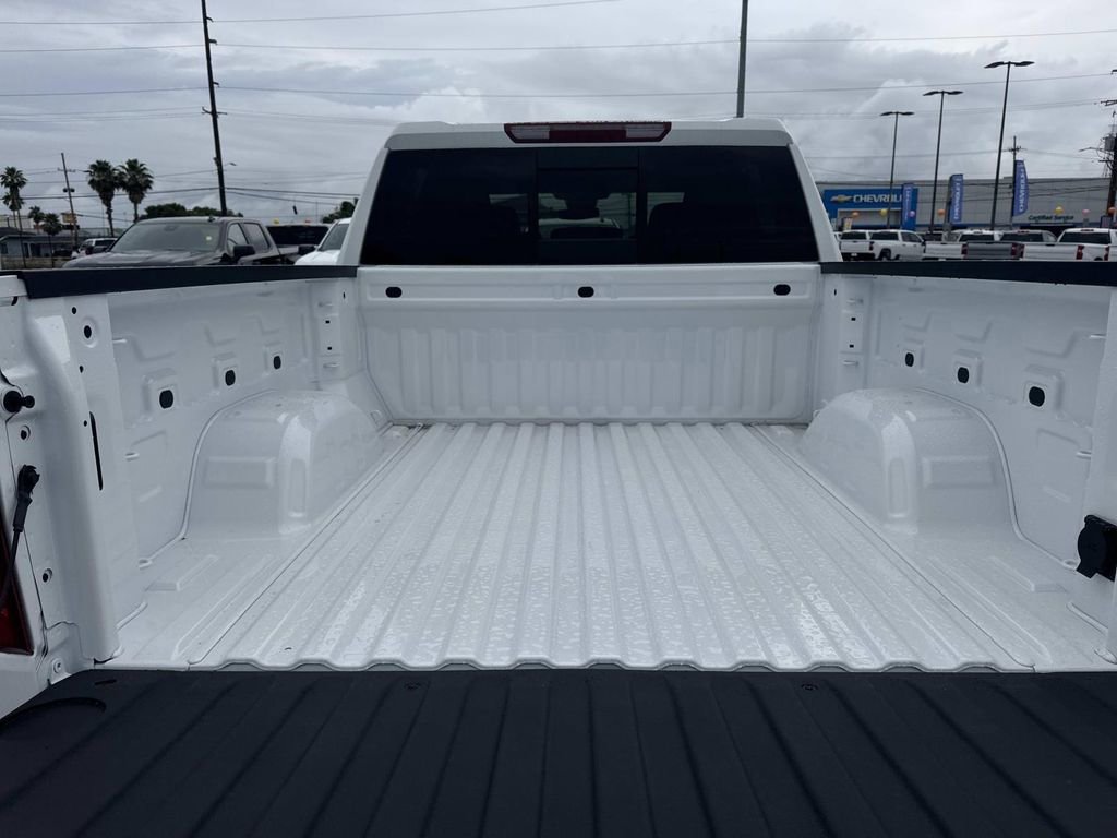 2026 Chevrolet Silverado 1500 LT - Photo 9
