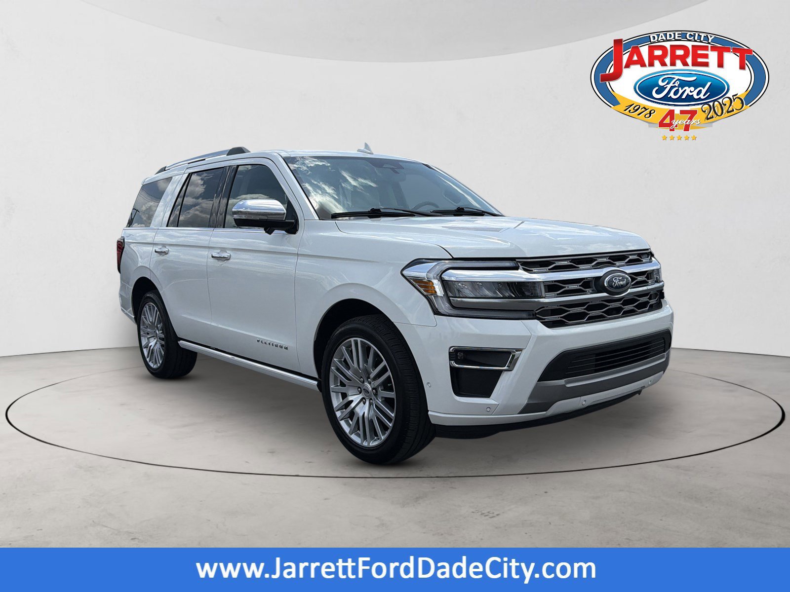 2024 Ford Expedition Platinum's photo