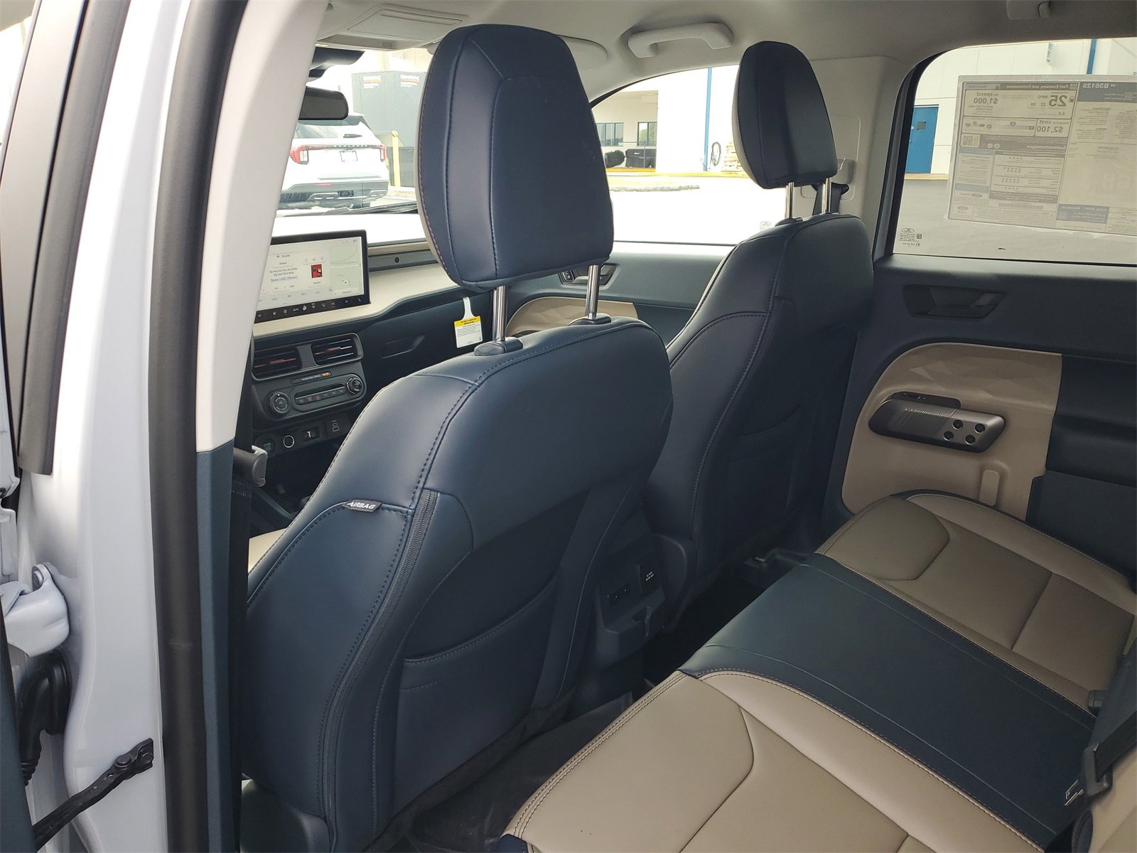 2025 Ford Maverick Lariat photo 4
