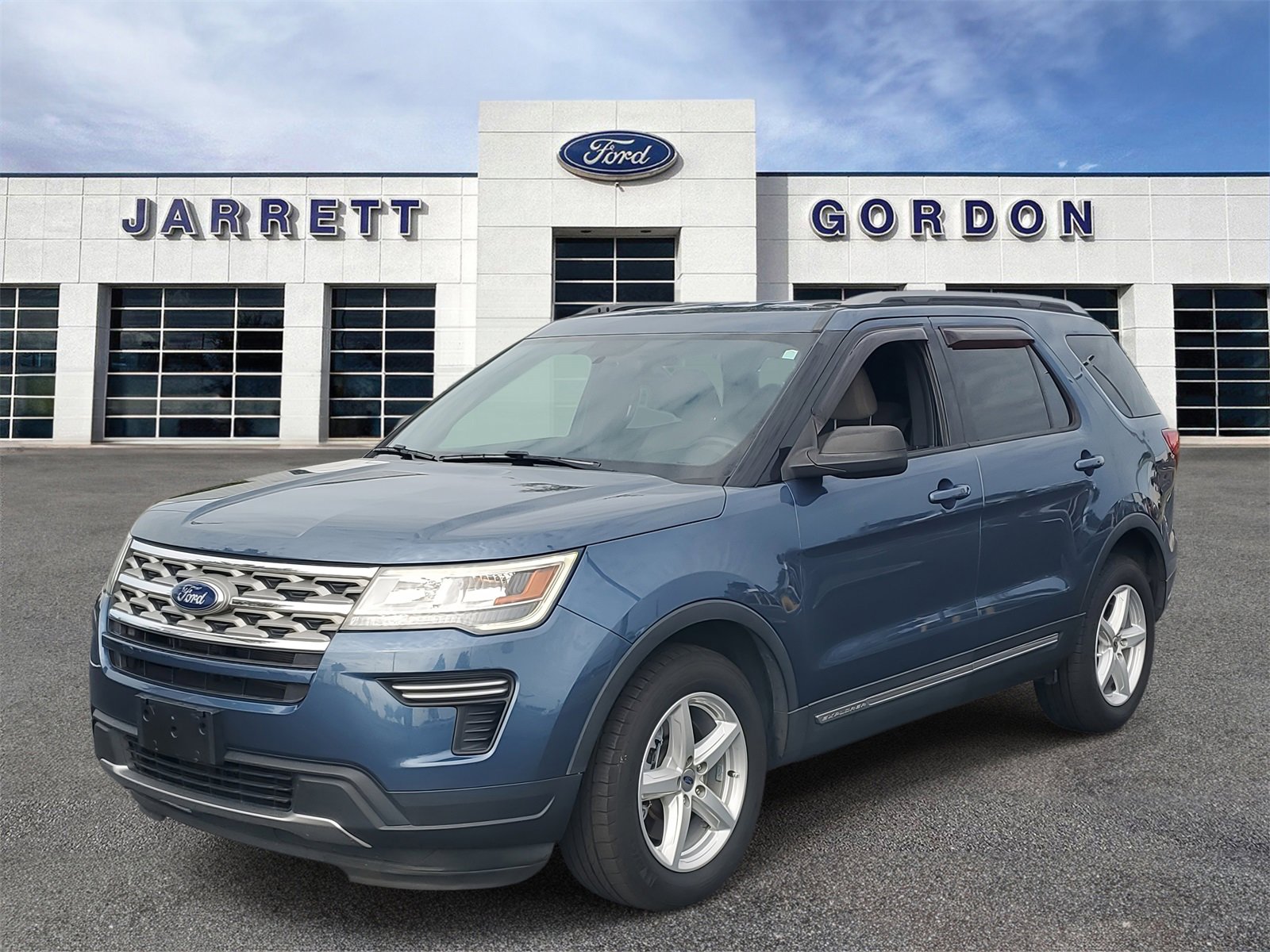 Used 2018 Ford Explorer XLT with VIN 1FM5K7D87JGA34238 for sale in Davenport, FL