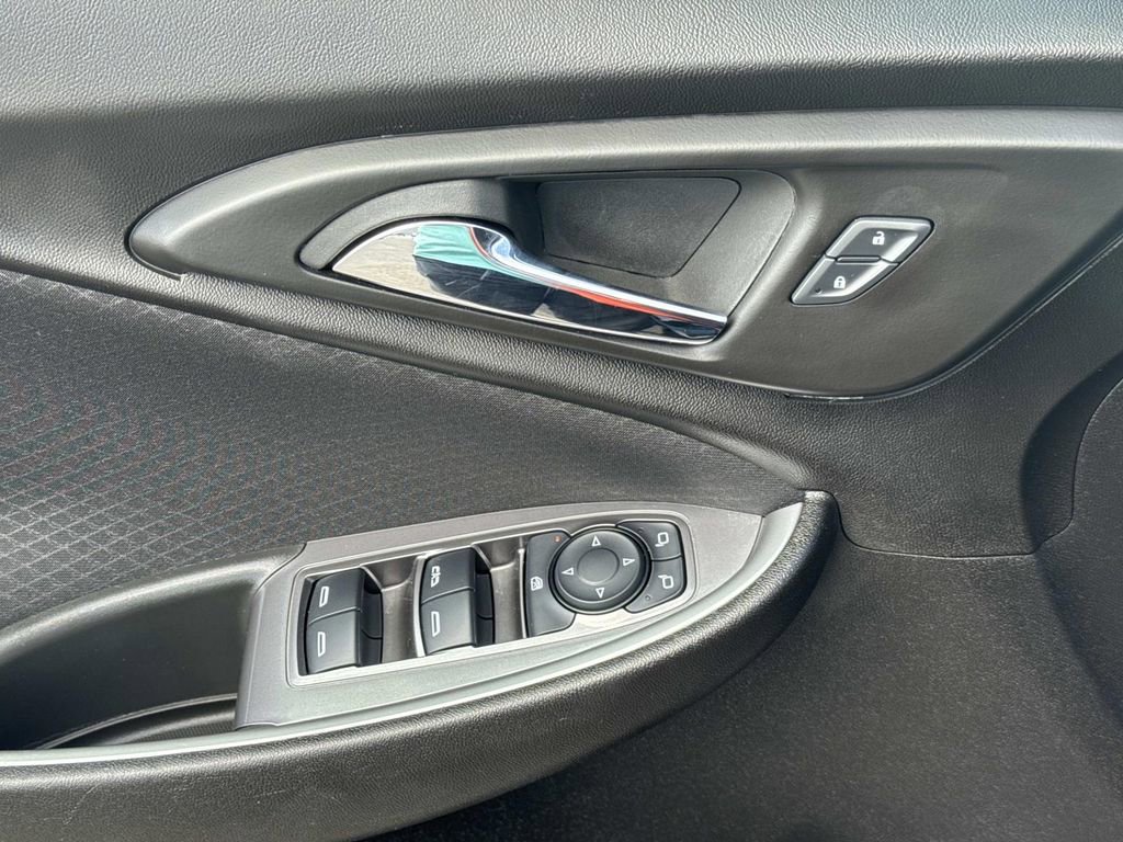 2024 Chevrolet Malibu 1LT photo 17