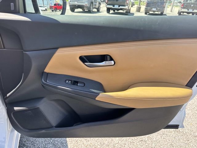 2023 Nissan Sentra SV photo 13
