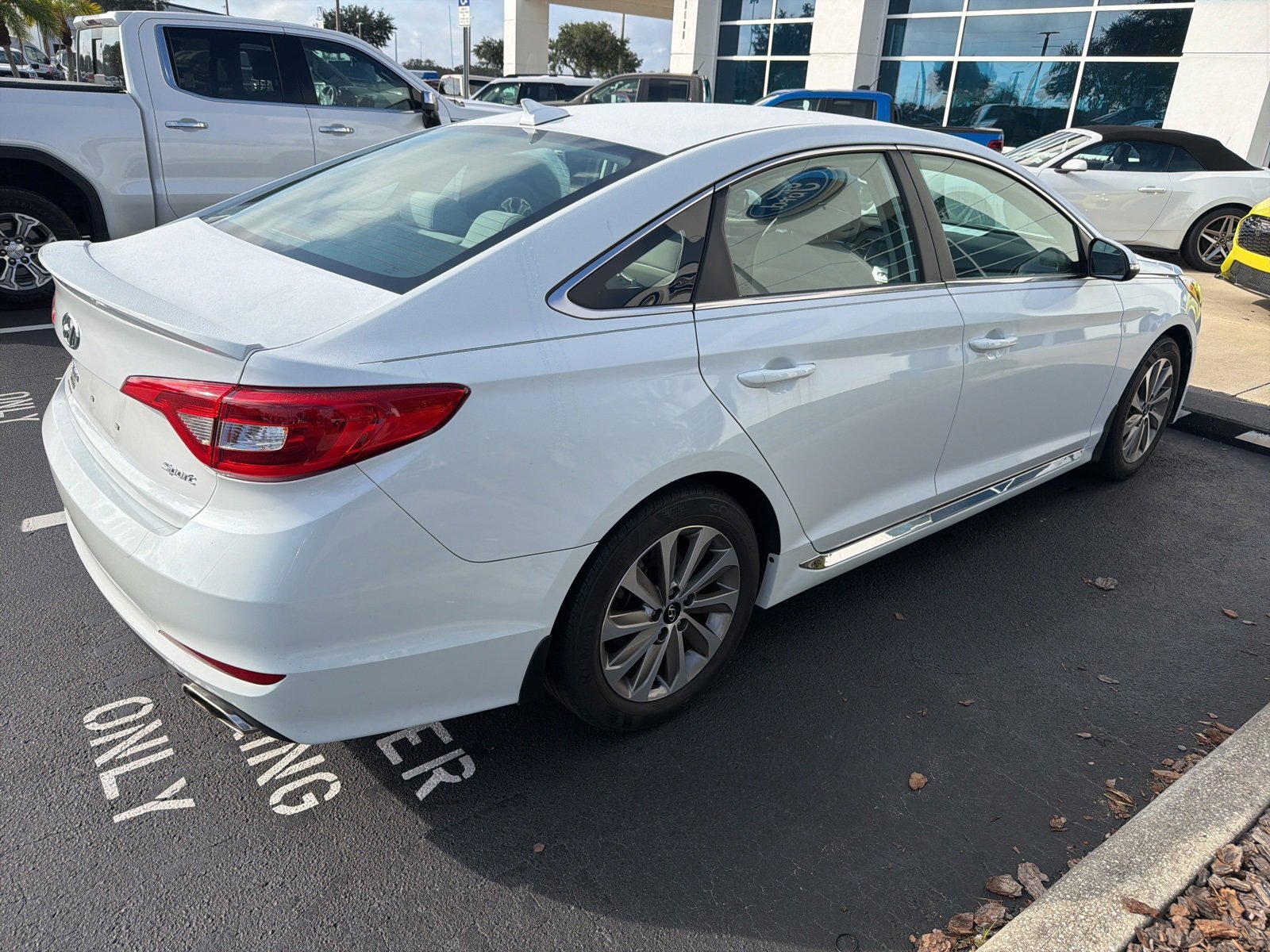 2017 Hyundai Sonata Sport photo 2