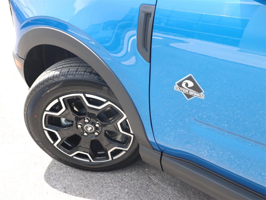 2025 Ford Bronco Sport Outer Banks photo 4