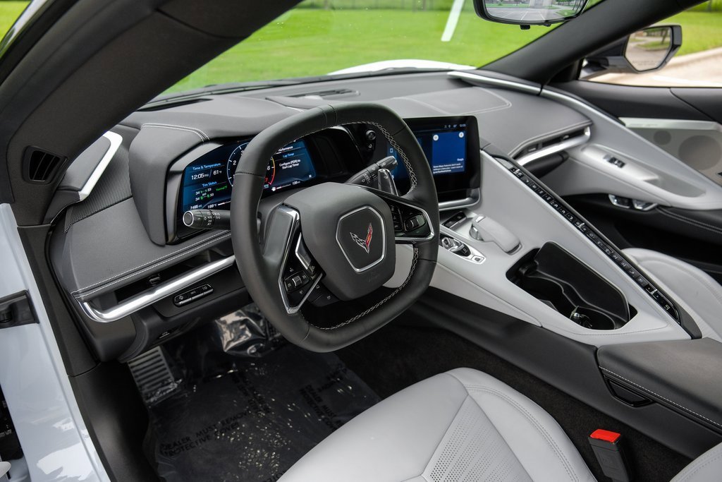 2024 Chevrolet Corvette 2LT photo 3