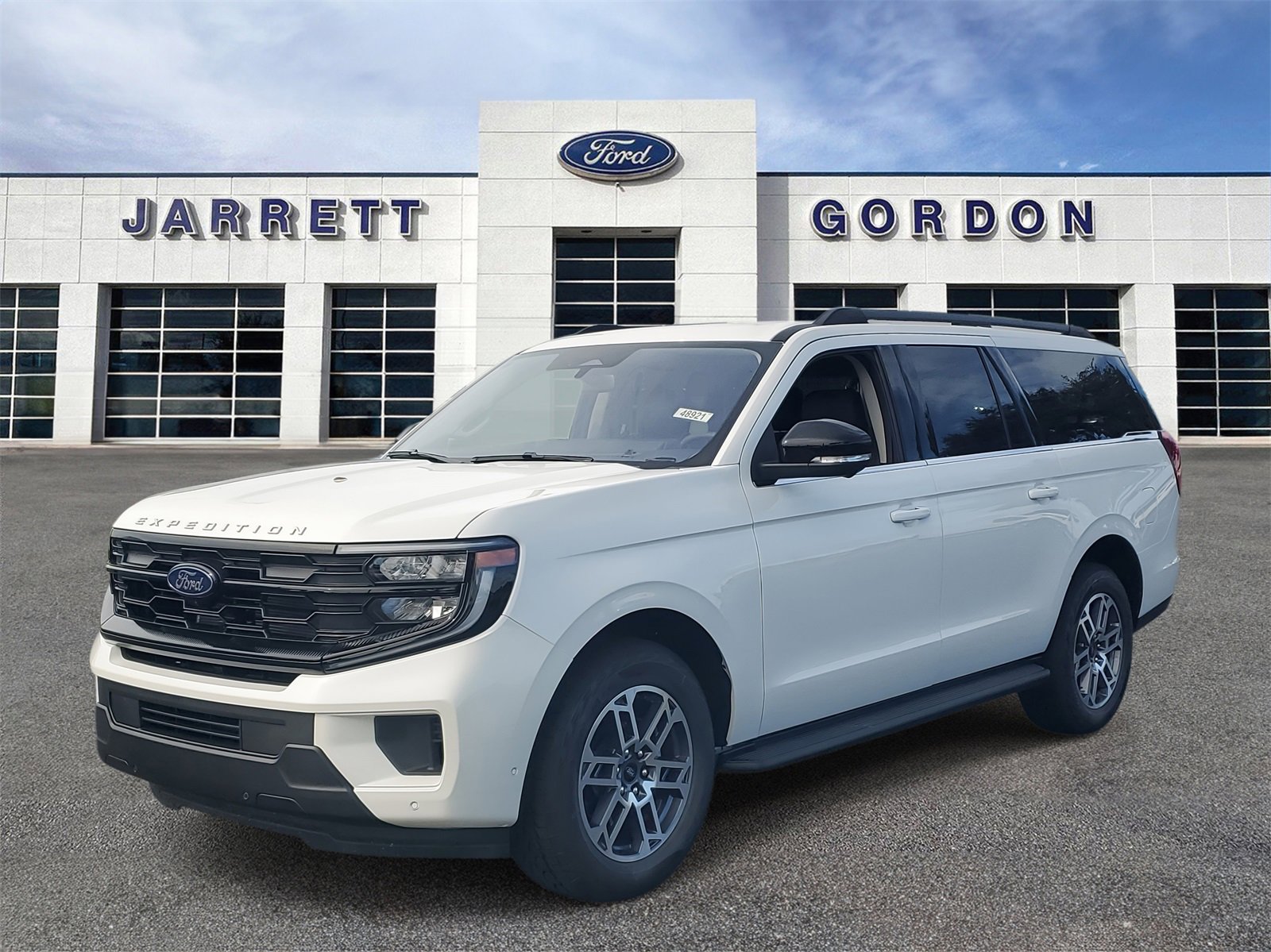 2025 Ford Expedition MAX photo 2