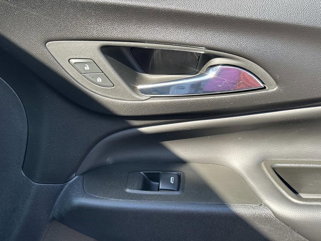 2022 Chevrolet Equinox LT photo 13