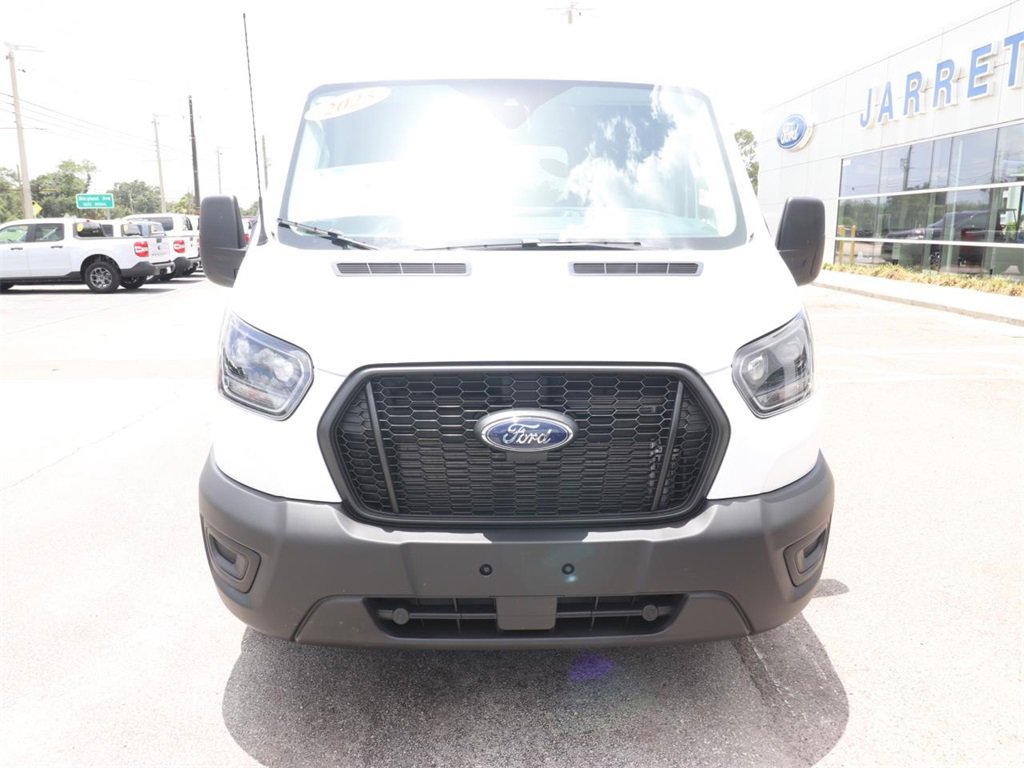 2025 Ford Transit Cargo Van photo 3