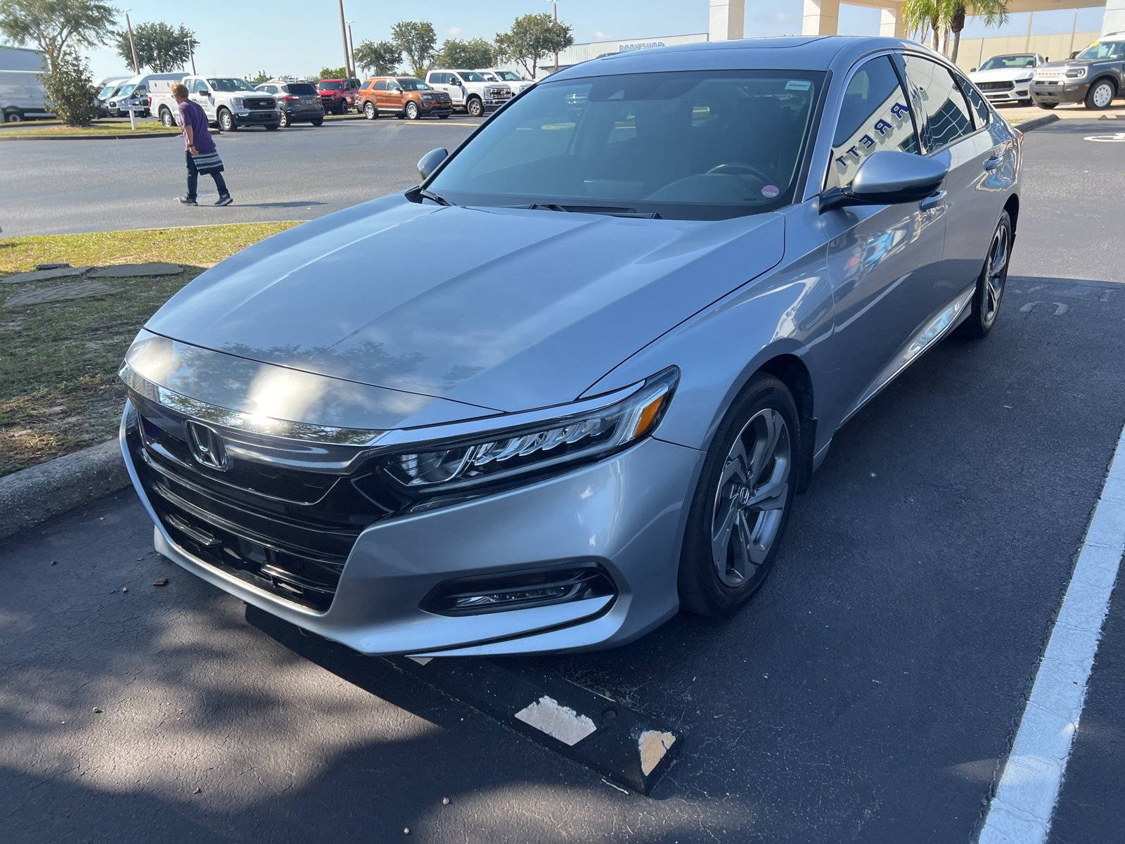 2018 Honda Accord EX-L 1.5T photo 2