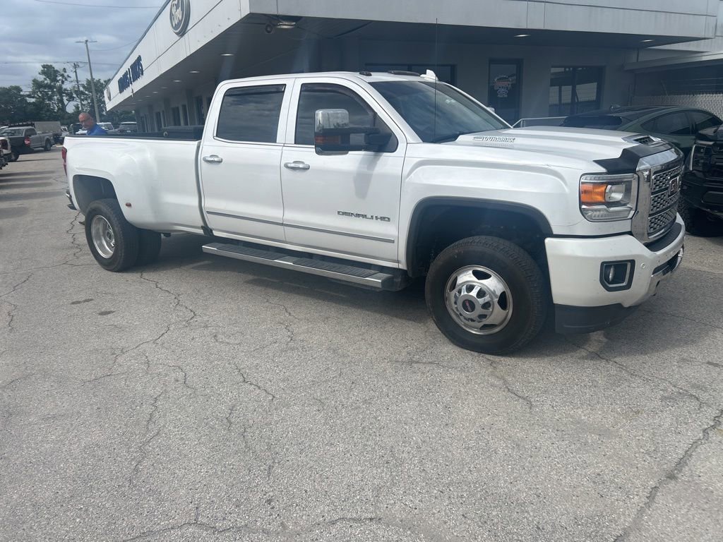 2018 GMC Sierra 4WD Crew Cab Long Box Denali's photo