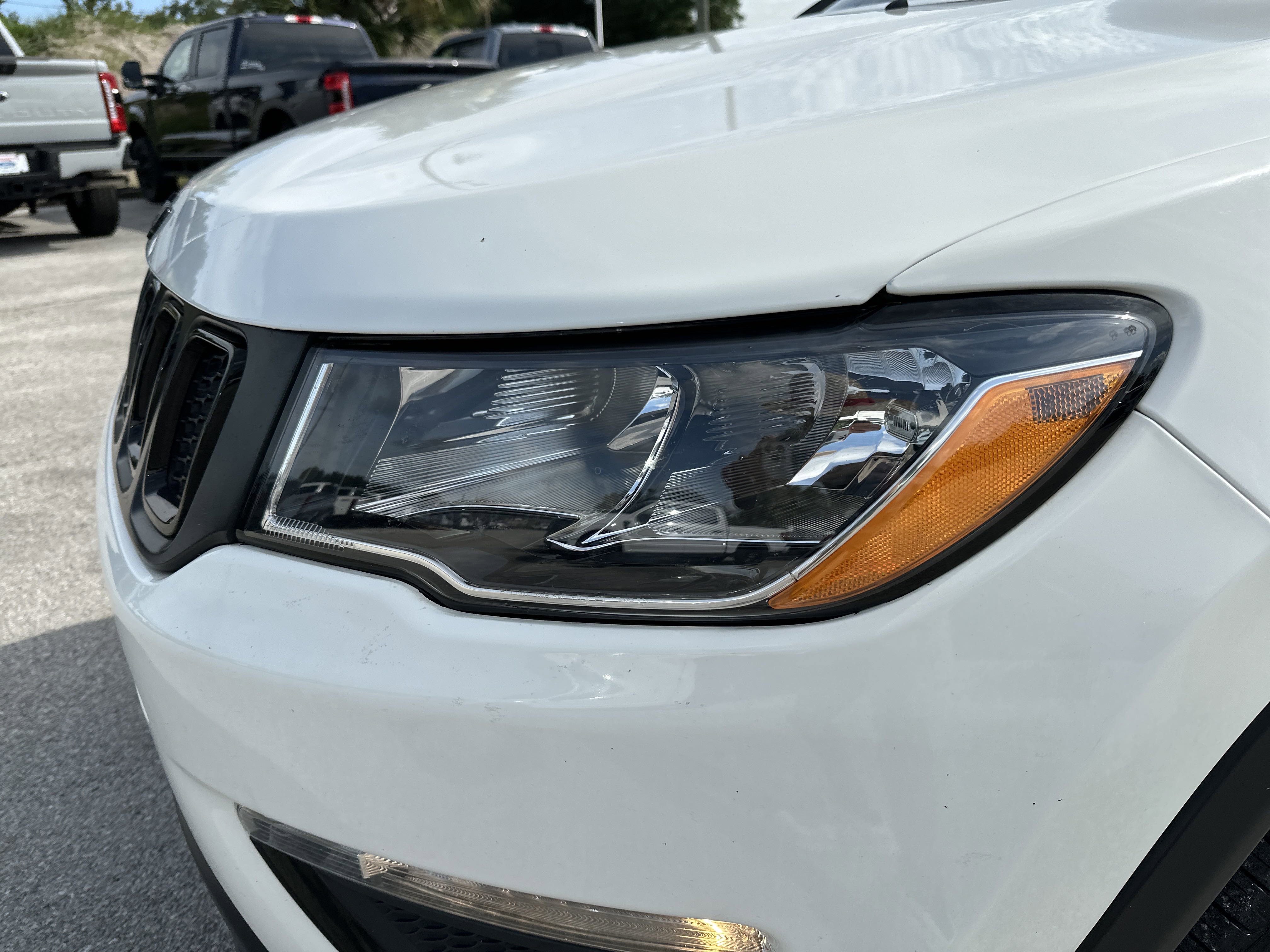 2021 Jeep Compass Altitude photo 2