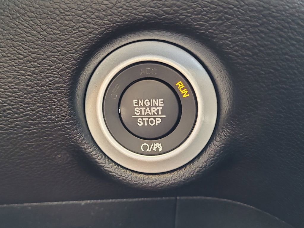 2026 Chrysler Voyager LX photo 23