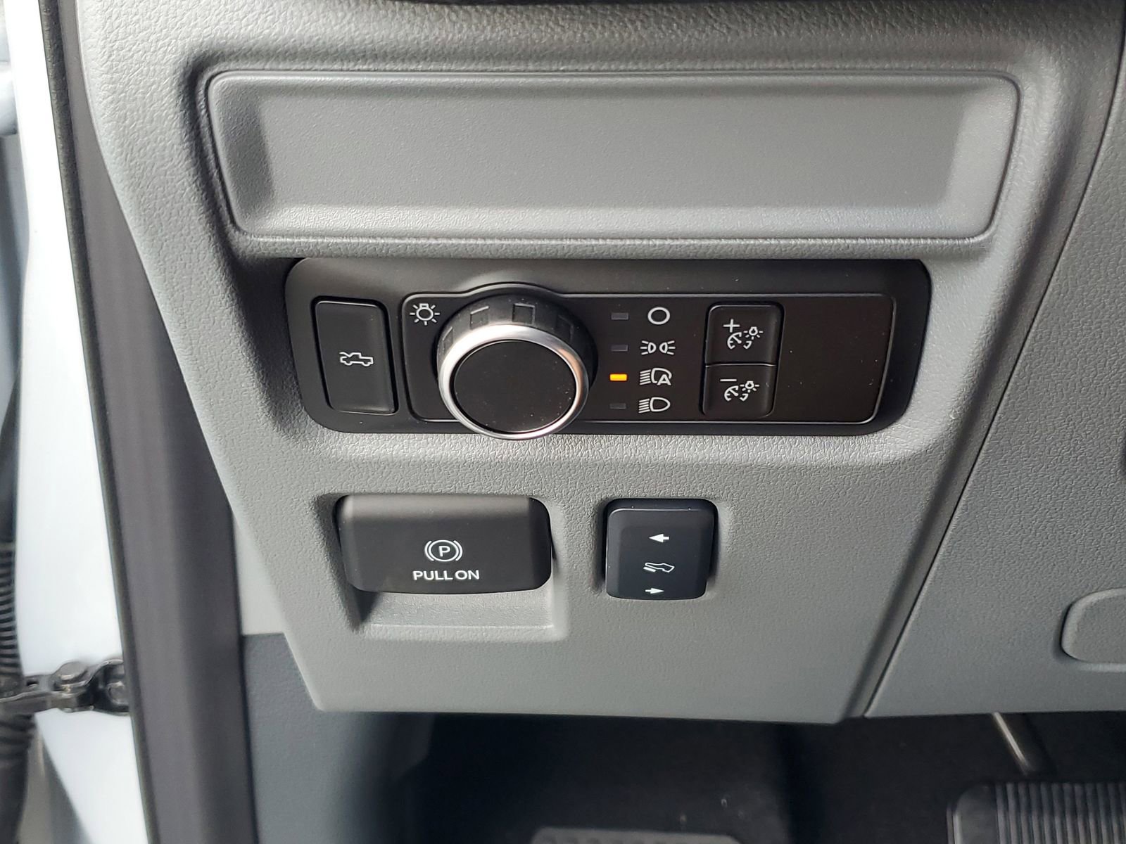 2025 Ford F-150 Lightning Flash - Photo 30