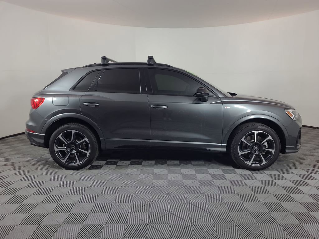 2025 Audi Q3 S line Premium Plus photo 2