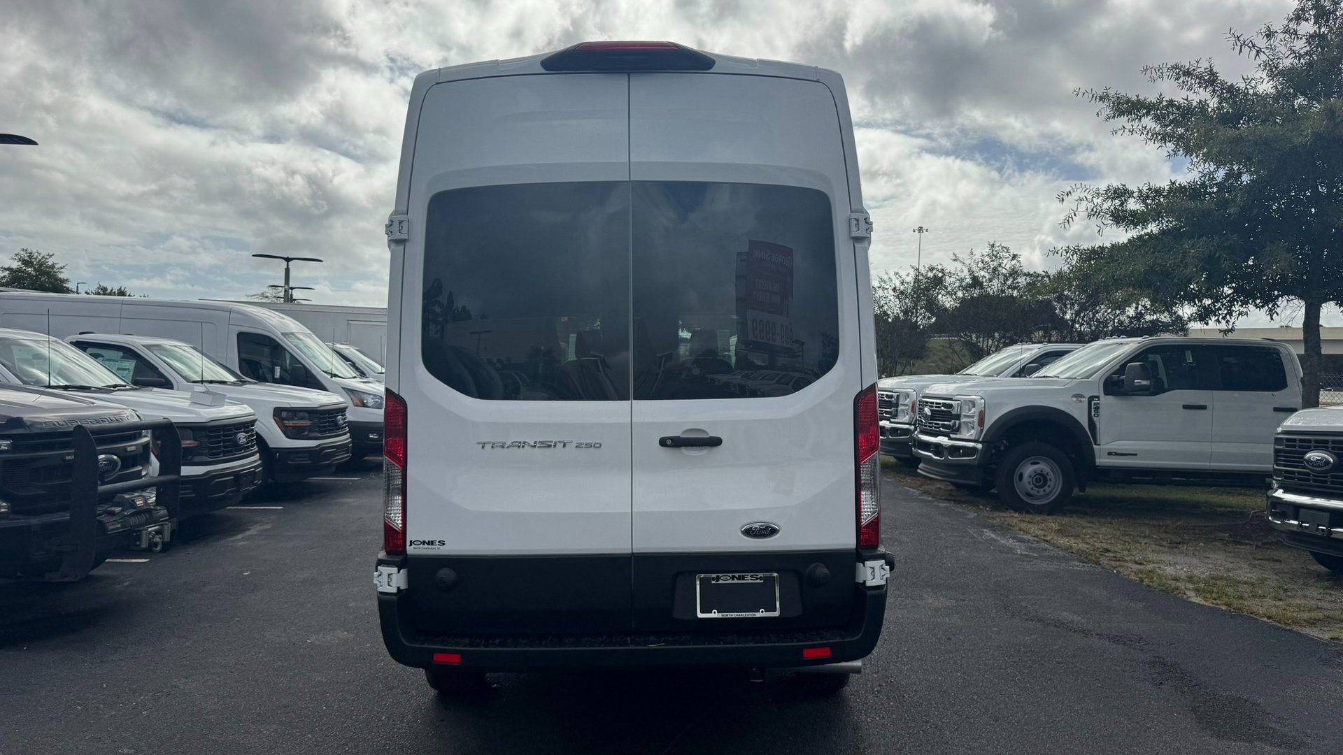 2025 Ford Transit photo 3
