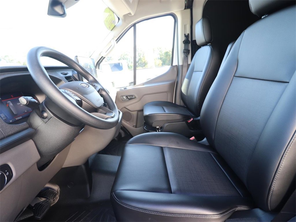 2026 Ford Transit Cargo Van photo 2