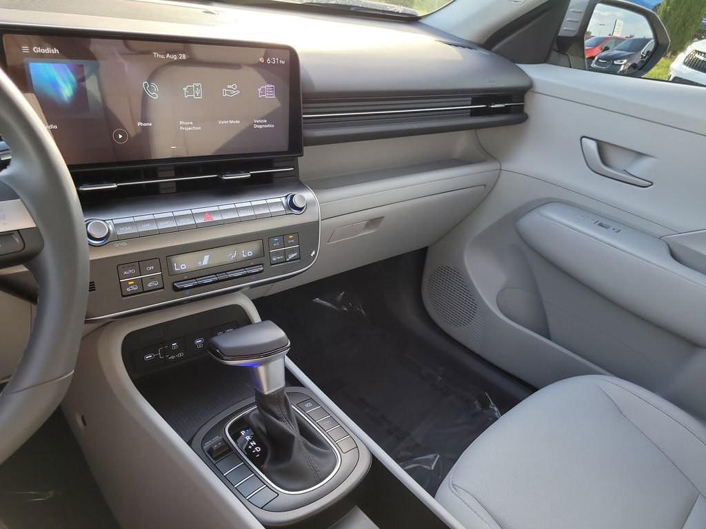 2025 Hyundai Kona SEL photo 14