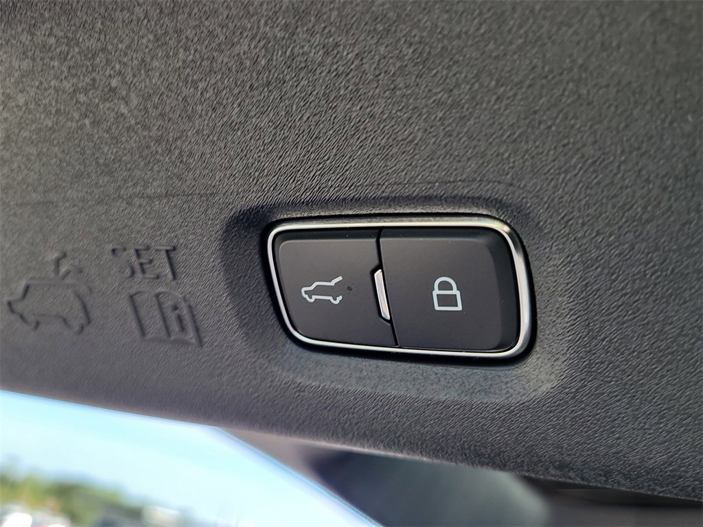 2025 Lincoln Navigator Reserve photo 9