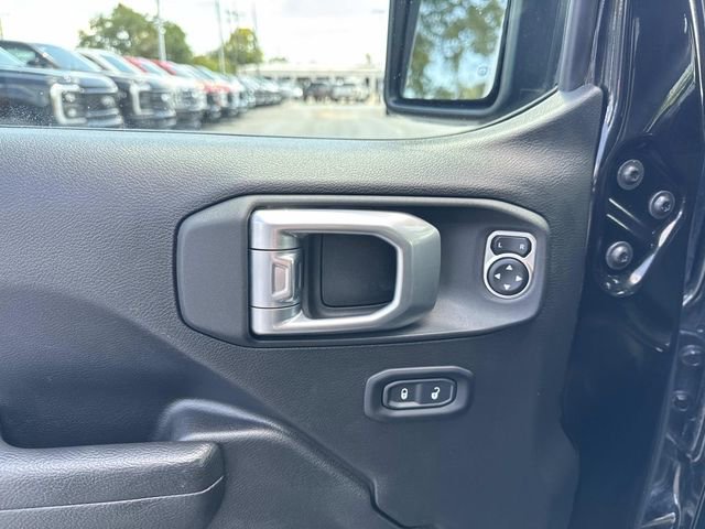 2023 Jeep Gladiator Mojave photo 18