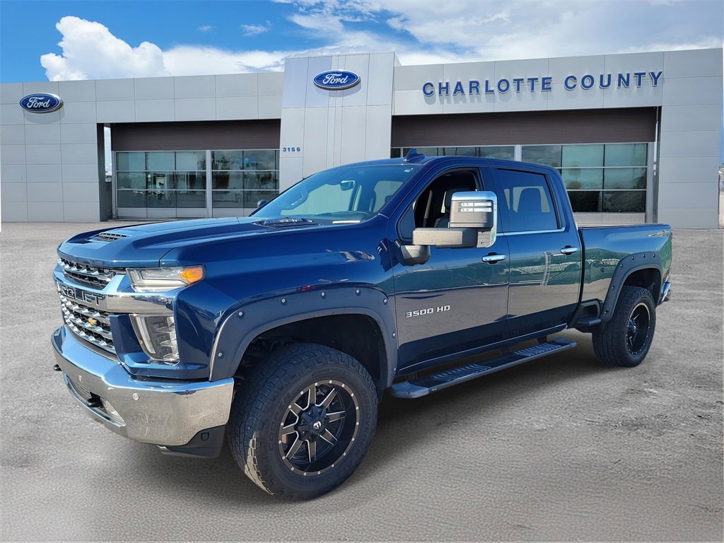 2020 Chevrolet Silverado 3500HD LTZ photo 2