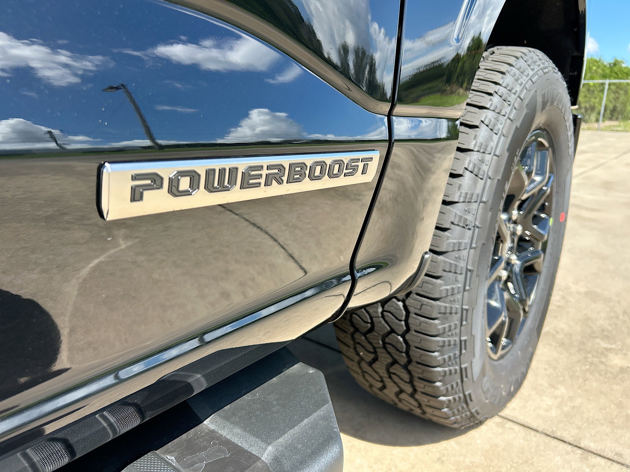 2025 Ford F-150 XLT photo 20