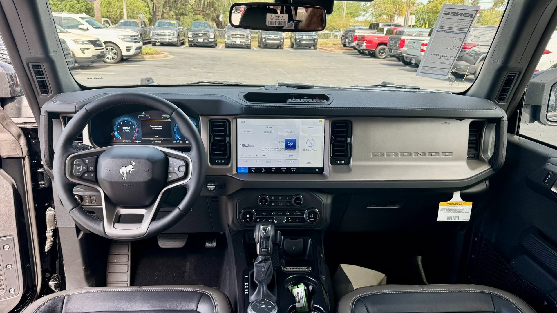 2025 Ford Bronco Outer Banks photo 14