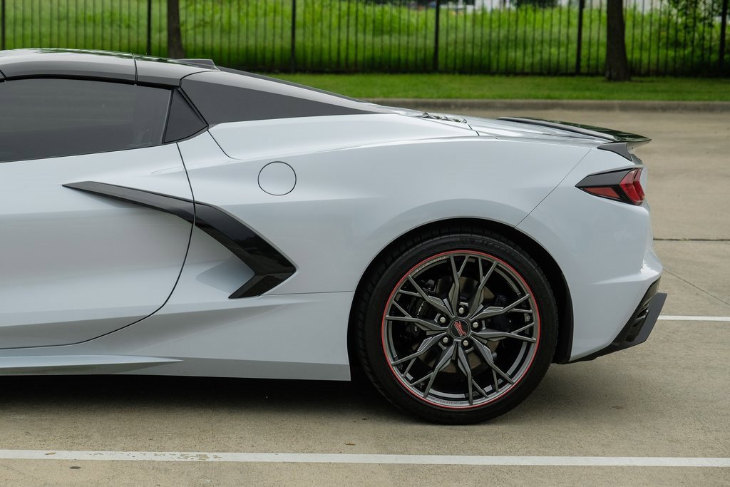 2024 Chevrolet Corvette 2LT photo 21