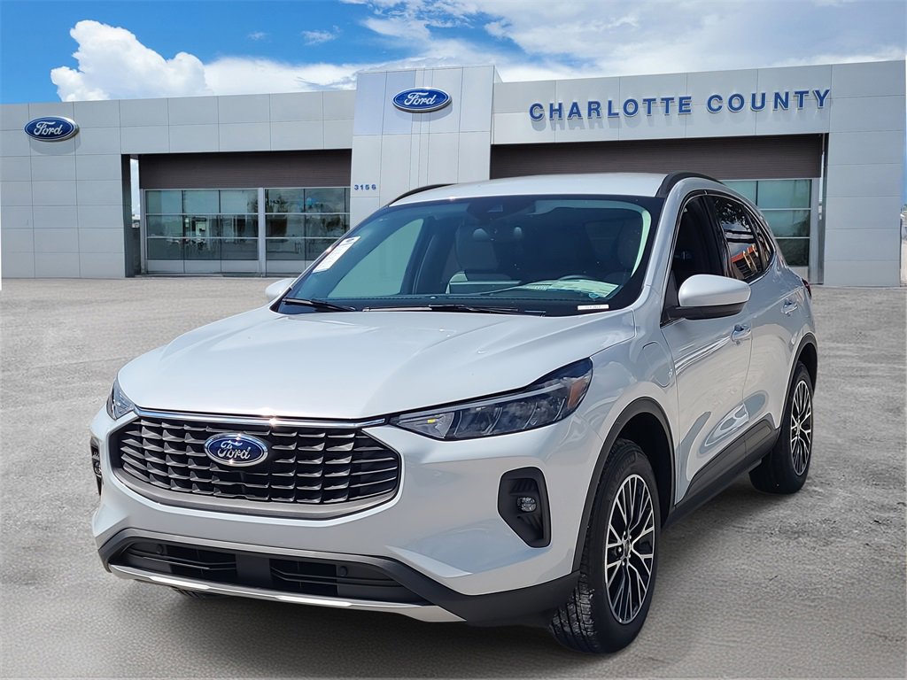 2025 Ford Escape Plug-In Hybrid photo 2
