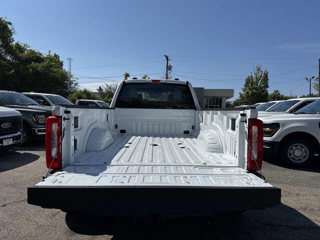 2025 Ford F-350 XL photo 4