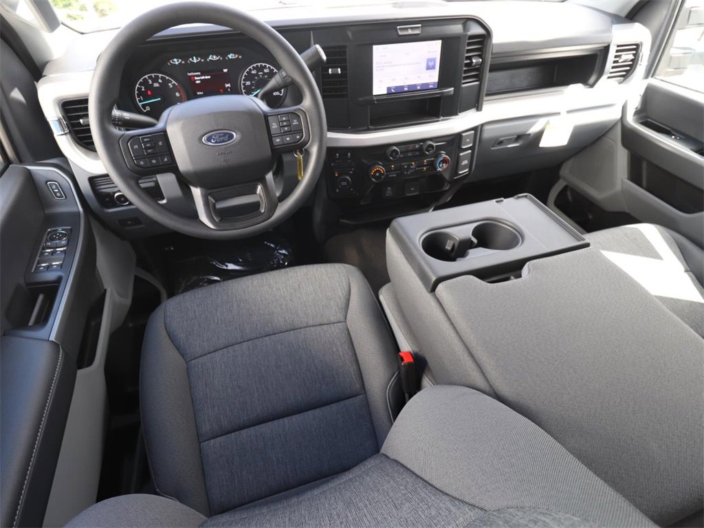 2026 Ford F-250 photo 3