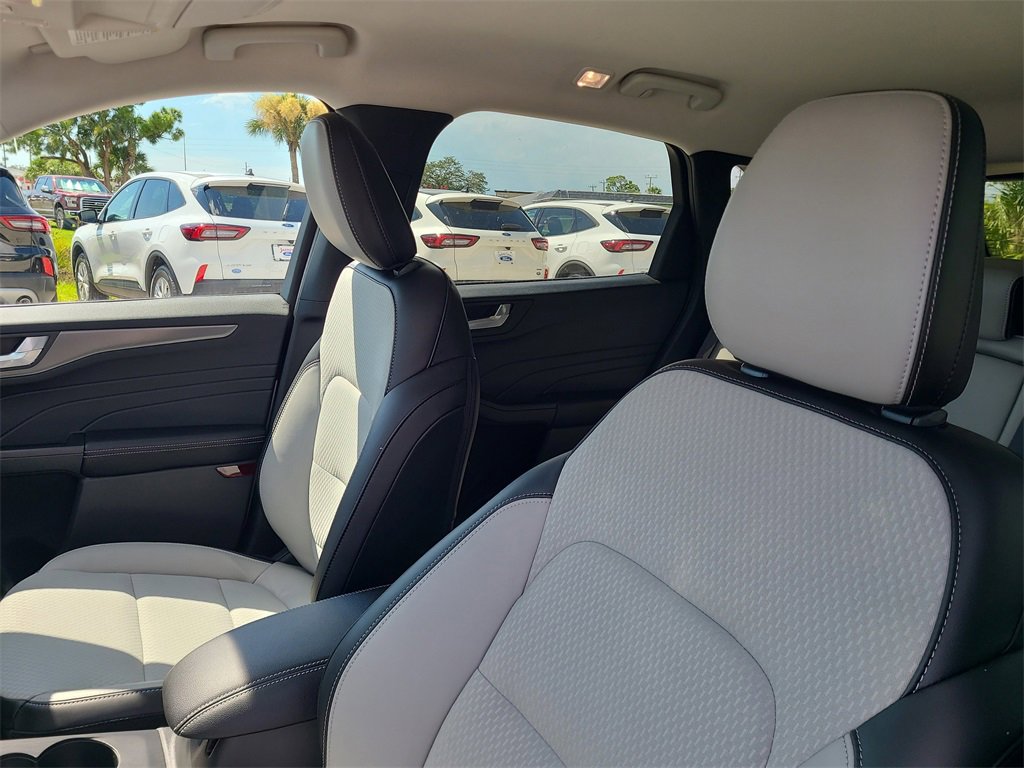 2025 Ford Escape Plug-In Hybrid photo 20