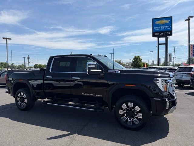 2024 GMC Sierra 4WD Crew Cab Standard Box Denali's photo