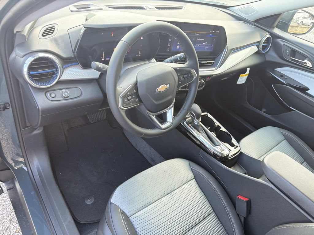 2026 Chevrolet Trax LT - Photo 18