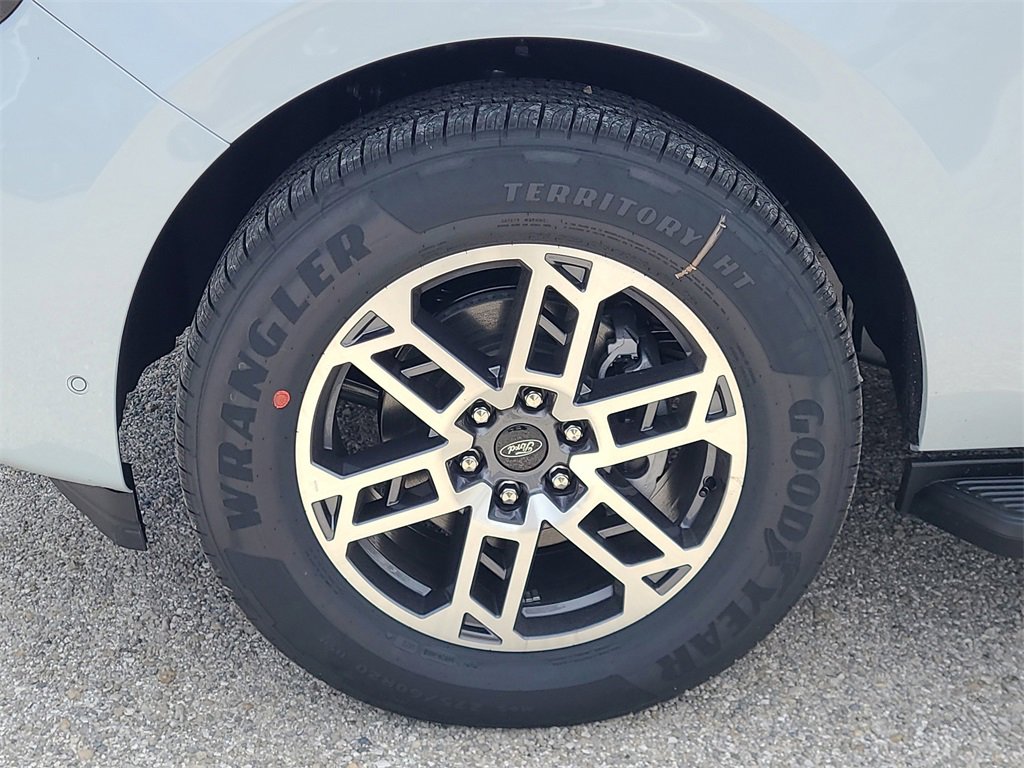 2025 Ford Expedition MAX photo 5