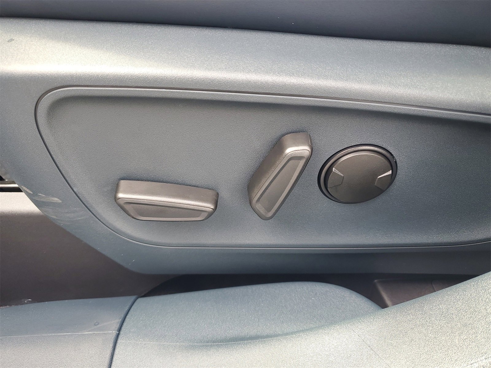2025 Ford Maverick Lariat photo 12