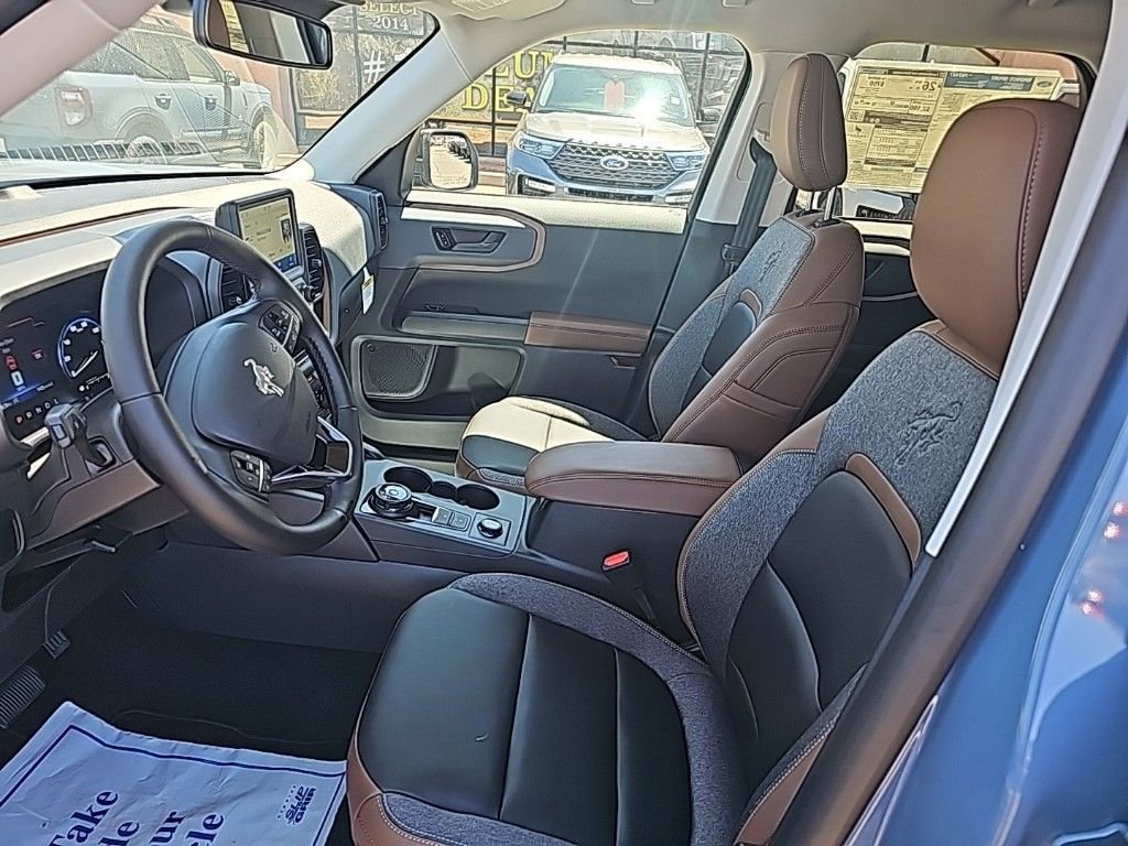 2024 Ford Bronco Sport Outer Banks photo 9