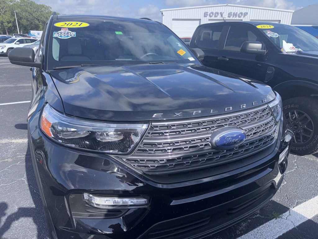 2021 Ford Explorer XLT RWD's photo