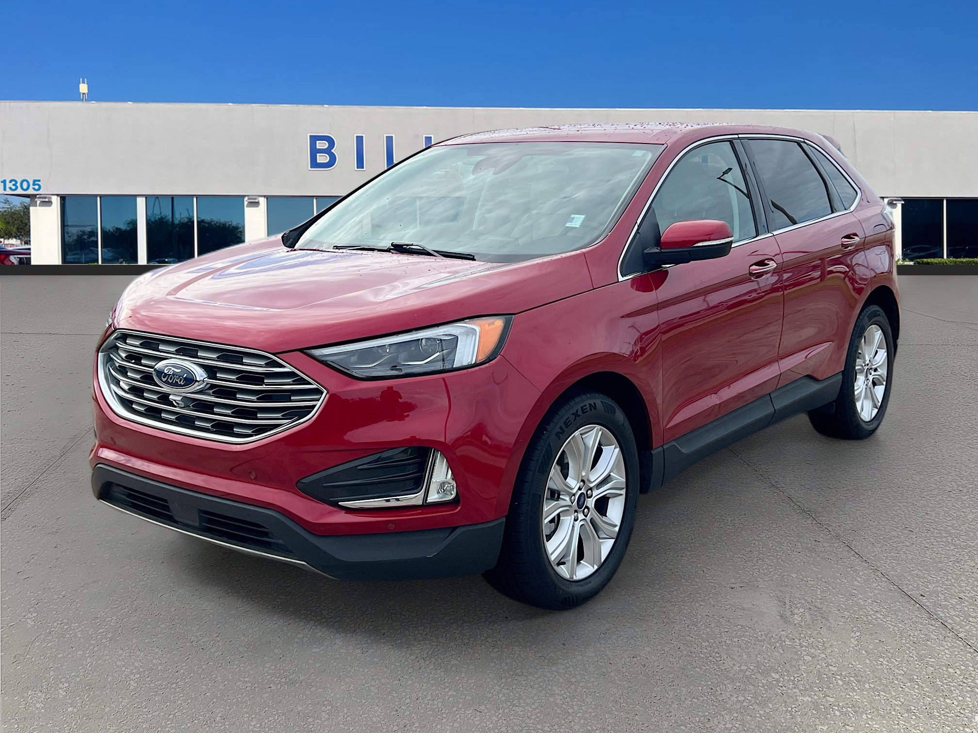 2022 Ford Edge Titanium photo 3