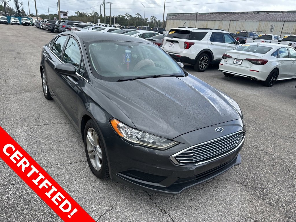 2018 Ford Fusion SE photo 3