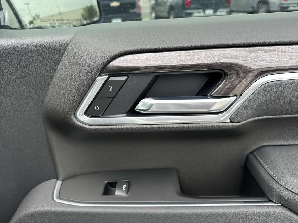 2026 Chevrolet Silverado 1500 LTZ - Photo 16