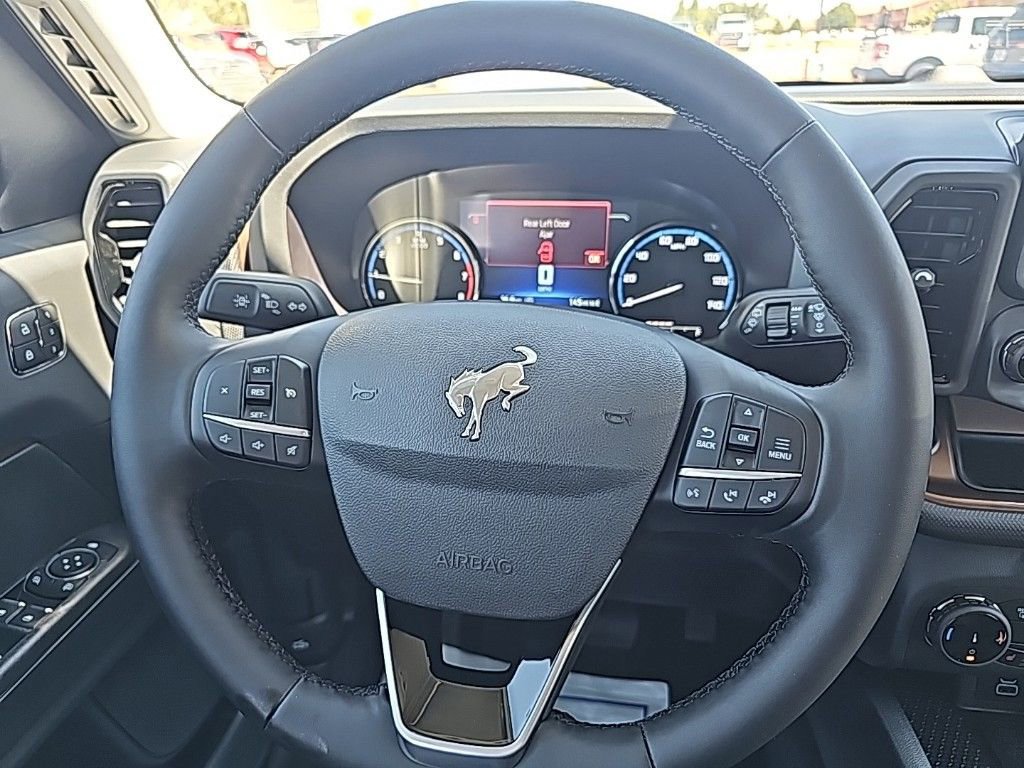 2024 Ford Bronco Sport Outer Banks photo 14