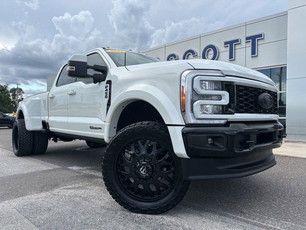 2023 Ford F-450 Lariat 4x4 Crew Cab 8' Box DRW's photo